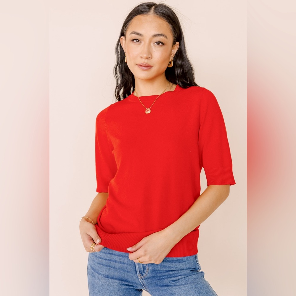 🔥NWT - JAMESON SHORT SLEEVE SWEATER IN RED🔥
